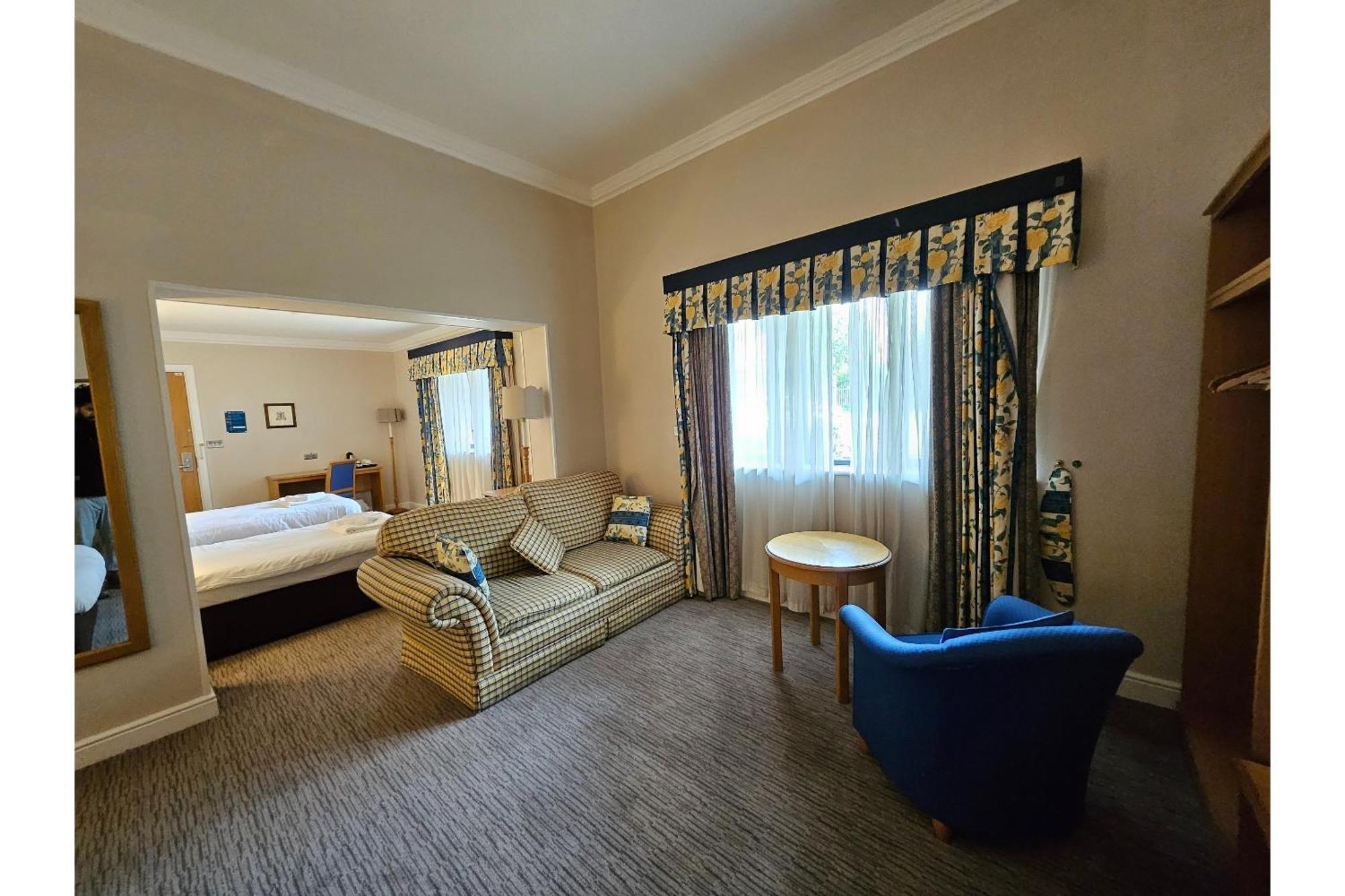 Oyo Blaby Westfield Hotel Лестер Экстерьер фото