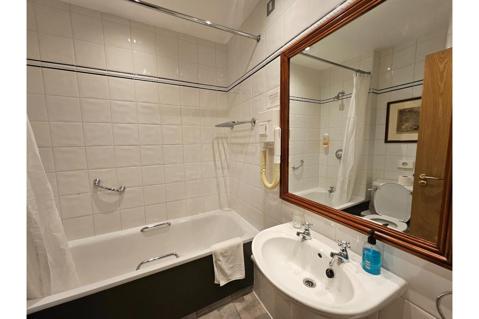 Oyo Blaby Westfield Hotel Лестер Экстерьер фото