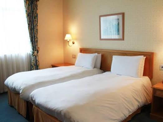 Oyo Blaby Westfield Hotel Лестер Экстерьер фото